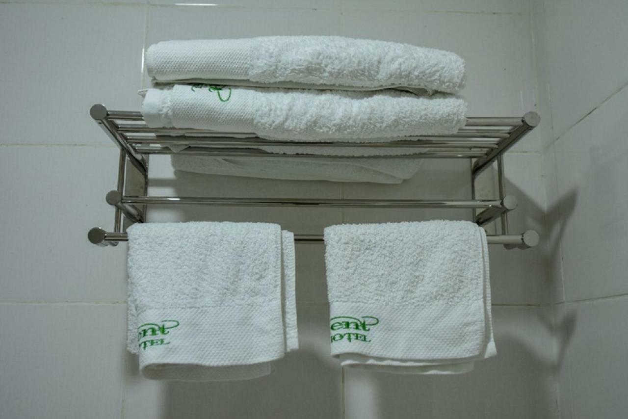 Orient Park Hotel Kigali Buitenkant foto