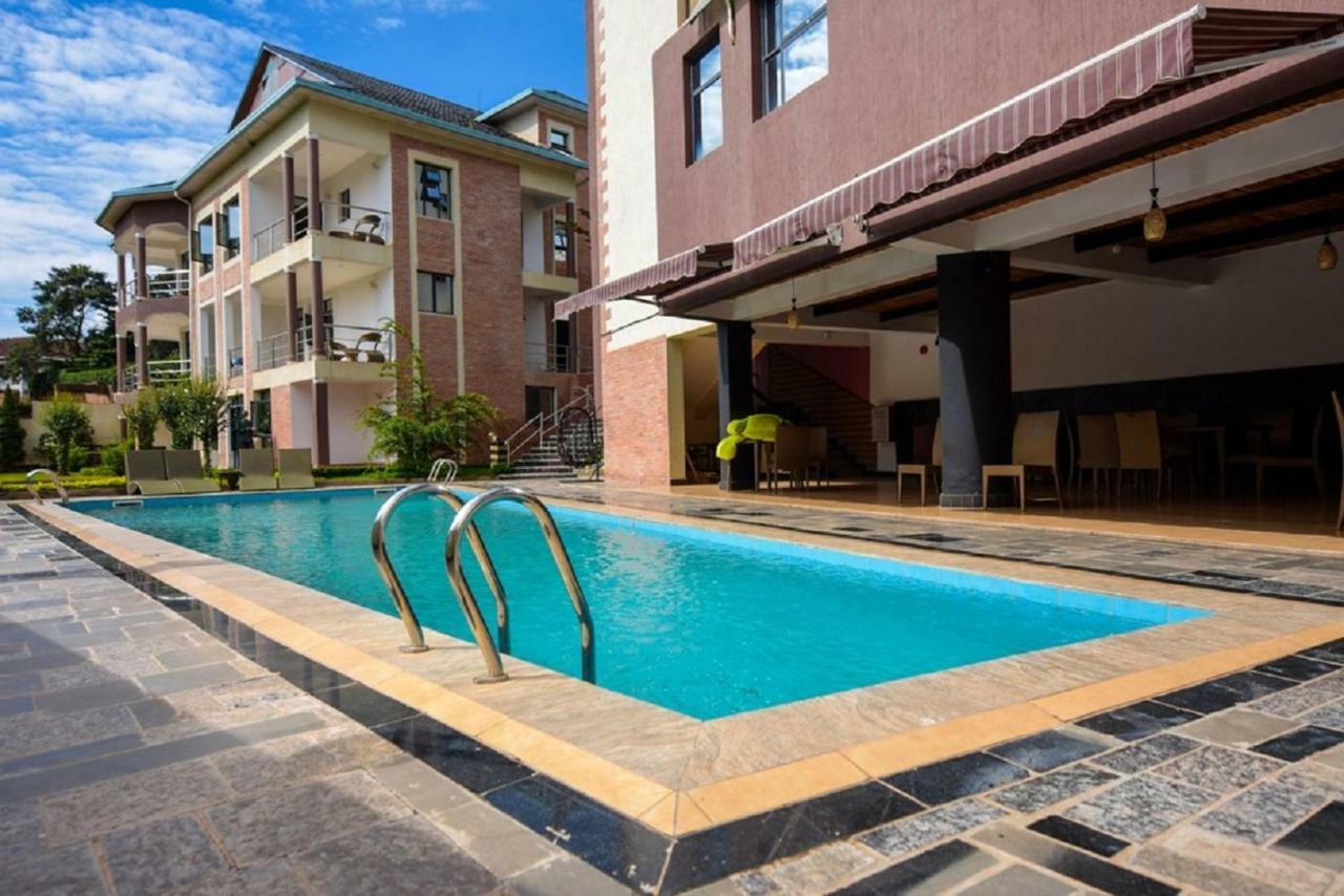 Orient Park Hotel Kigali Buitenkant foto