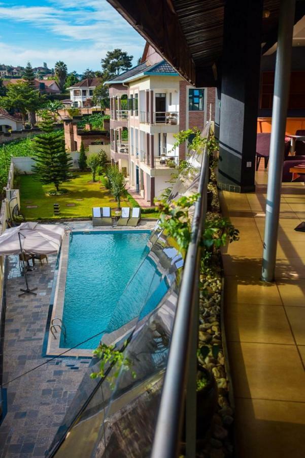 Orient Park Hotel Kigali Buitenkant foto
